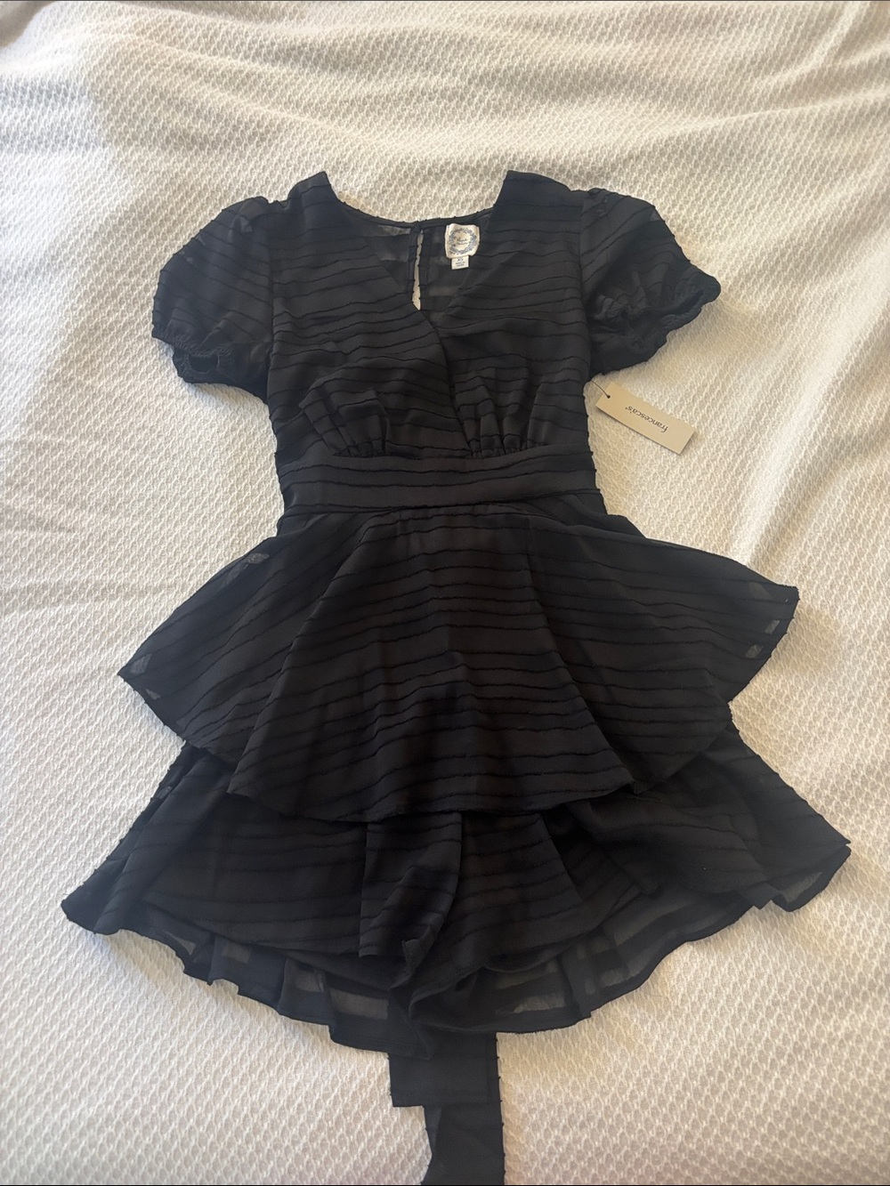 Francesca's Collections Black V-Neck Short Sleeve Tiered Mini Dress